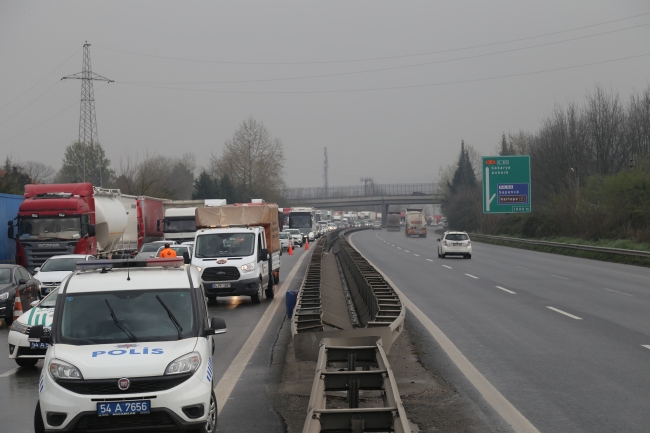 Sakarya'da zincirleme trafik kazası: 1 yaralı